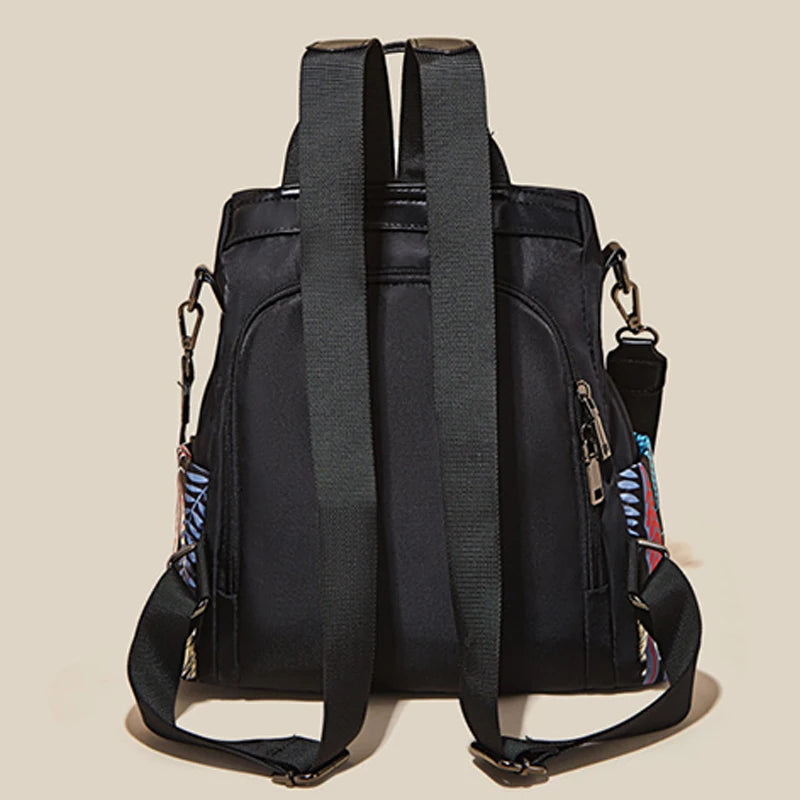 Mochila FOXER para mujer "Aventura Tropical" con Estampado Vibrante- Escolar con Antirrobo.