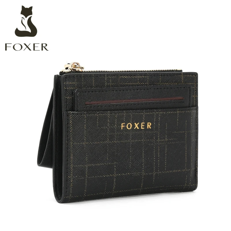 Billetera Compacta FOXER Spillt 2025: Esencialismo Elegante en Rosa Rubor