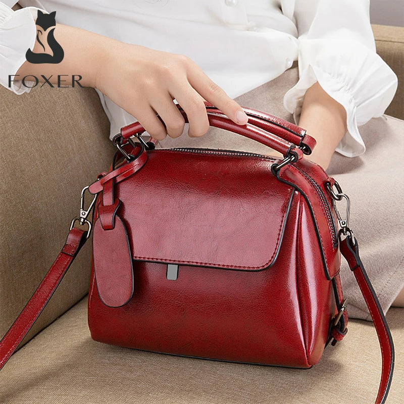 Bolso Satchel FOXER - Rojo Pasión y Elegancia Estructurada de gran capacidad para el trayecto