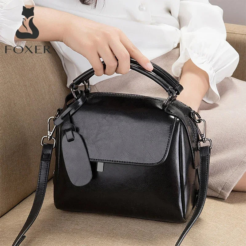 Bolso Satchel FOXER - Rojo Pasión y Elegancia Estructurada de gran capacidad para el trayecto
