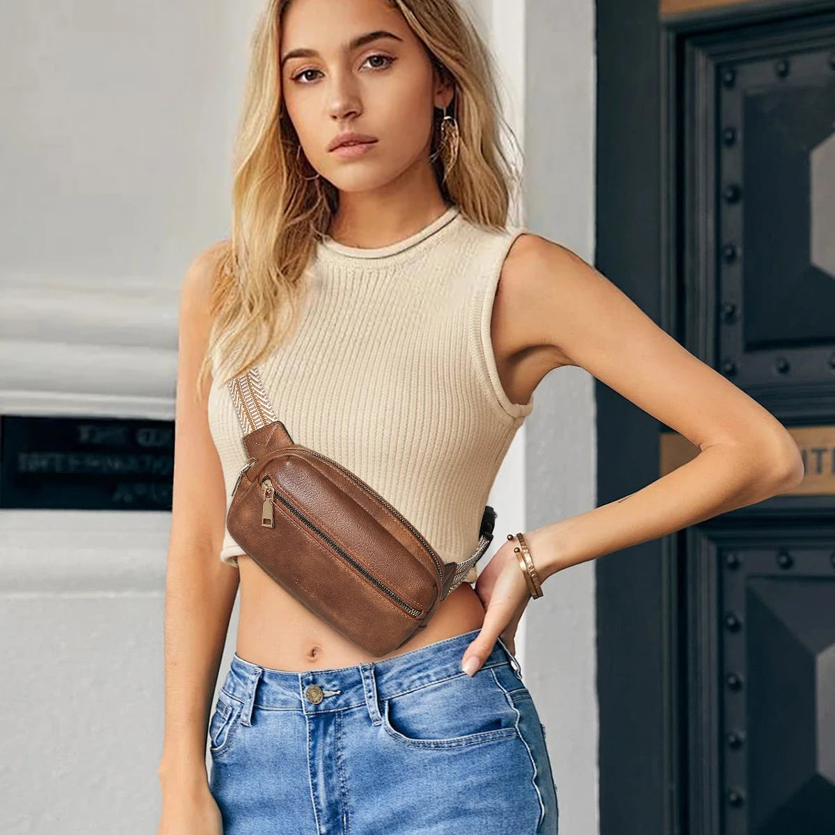 Bandolera FOXER 2025 de Textura Suave: Comodidad y Tendencia Casual