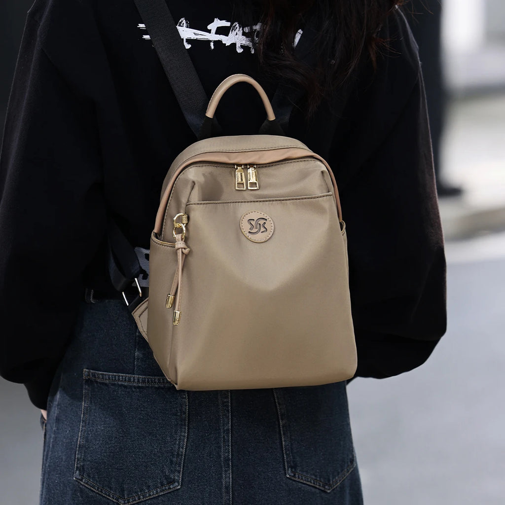 Mochila Urbana FOXER 2025 Minimalista Impermeable | Estilo Casual-Elegante