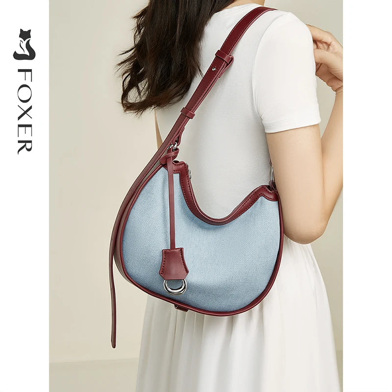 Bolso Curvo FOXER - Denim y Contraste Burdeos cuero de vaquera con correa ajustable