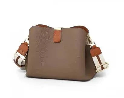 Bolso Bucket FOXER 2025 para mujer - Diseño Urbano Bicolor y Estilo Casual Chic