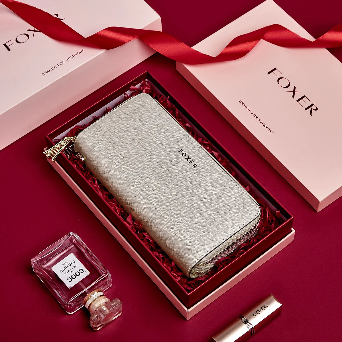 Billetera Larga FOXER para damas: Organización Premium en colores Glaciares