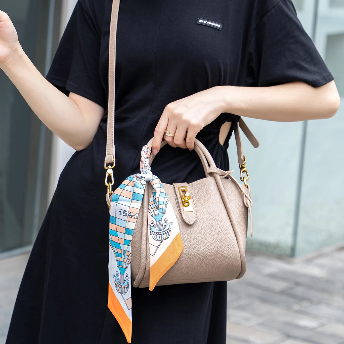 Bolso FOXER de Cuero Genuino bandolera cruzada de hombro para dama - Elegancia Versátil