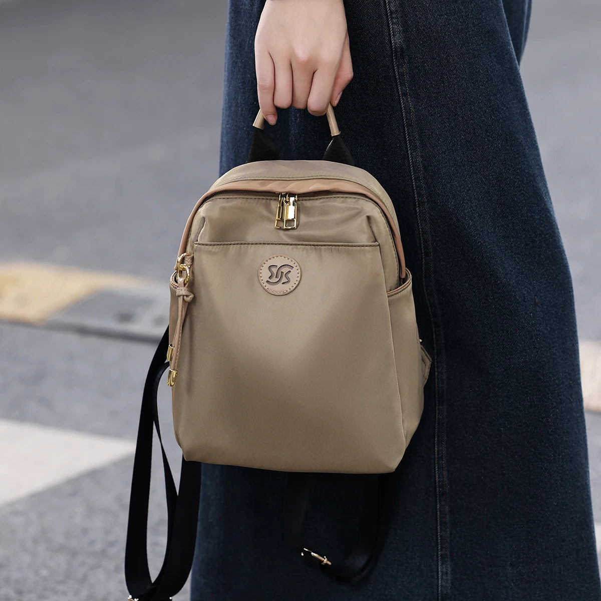 Mochila Urbana FOXER 2025 Minimalista Impermeable | Estilo Casual-Elegante