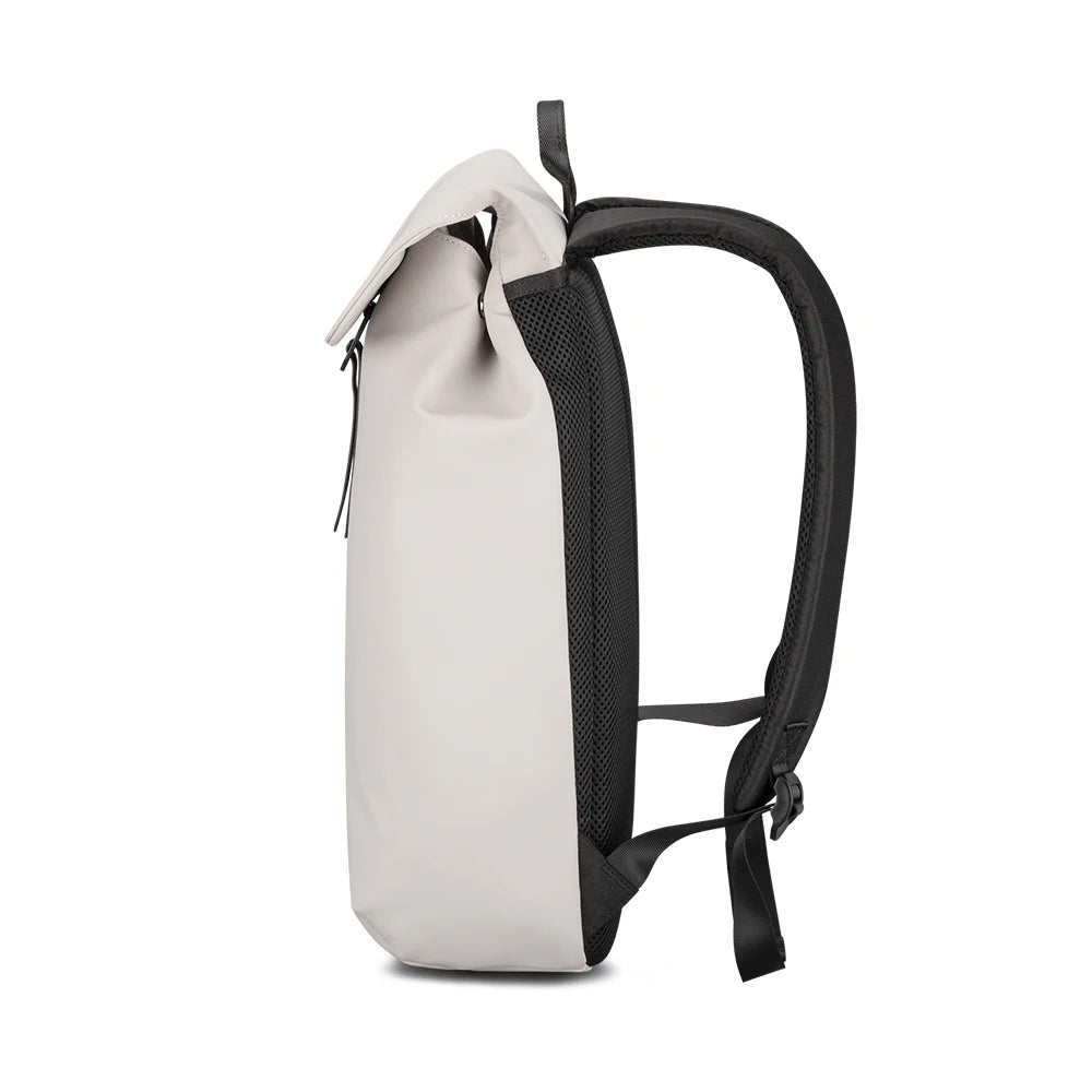 Mochila "City Shield" - Minimalismo Impermeable y Confort ligera para laptop de 14 pulgadas